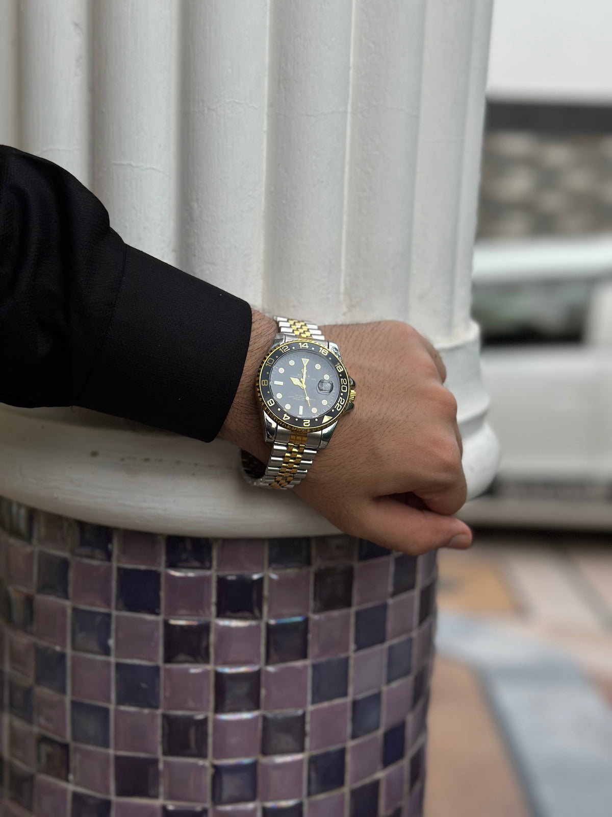 Classic Silver Dial Men's Wrist Watch